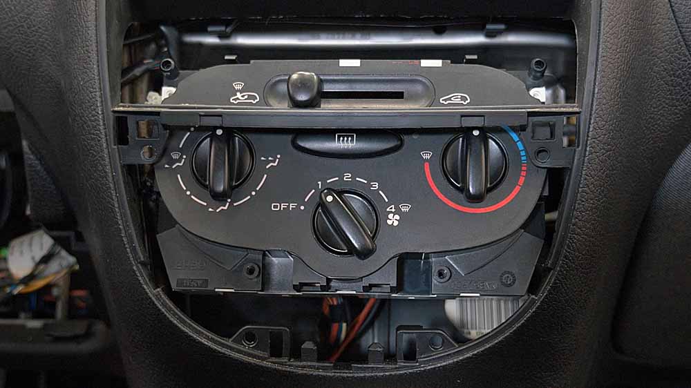 Platine de commande de chauffage