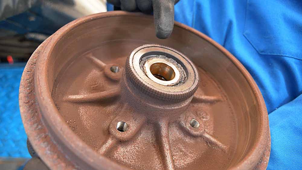 La cible d'ABS est fragile