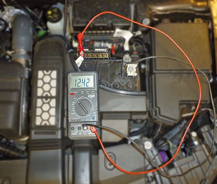 Mesure tension batterie auto