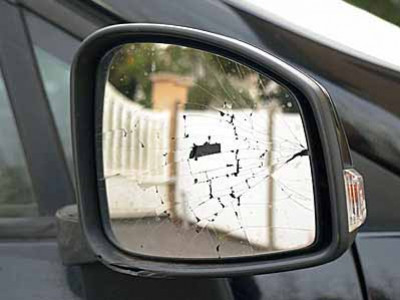 Changez vous-même la glace d'un rétroviseur extérieur, c'est facile !